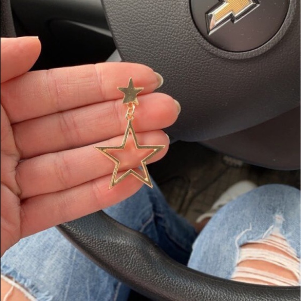 Stud  Star Earrings - Picture 4 of 4